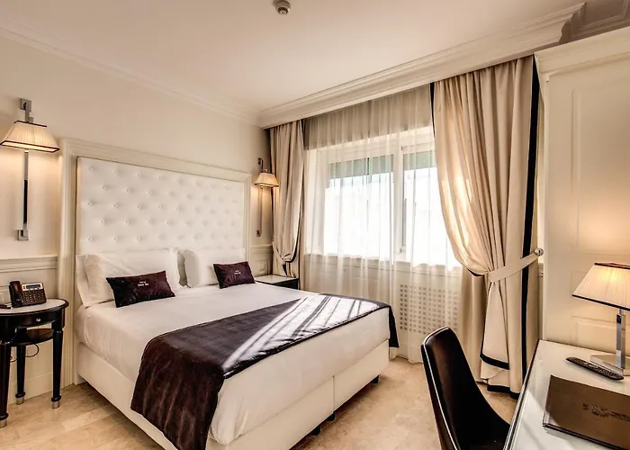 Hotel Domus Mea